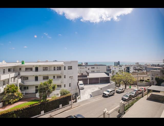 2 BEDROOM APARTMENT FOR SALE IN FRESNAYE